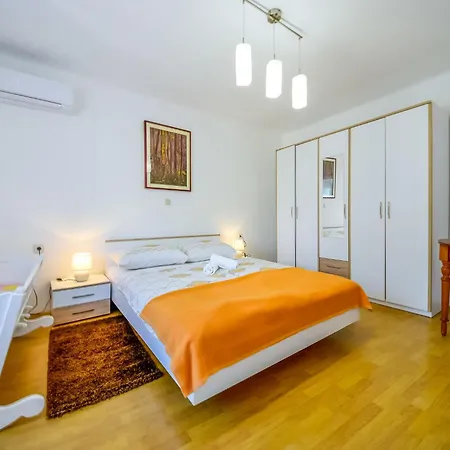 Dedina Srica By Interhome 別荘 *